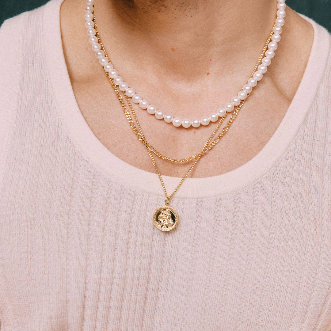 Gold Figaro Chain - Image 4