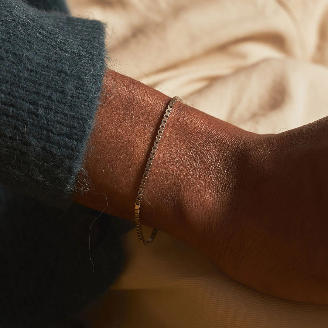 Silver Box Chain Bracelet - Image 4