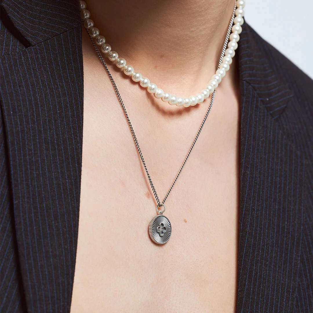 Silver Clover Necklace - Image 4
