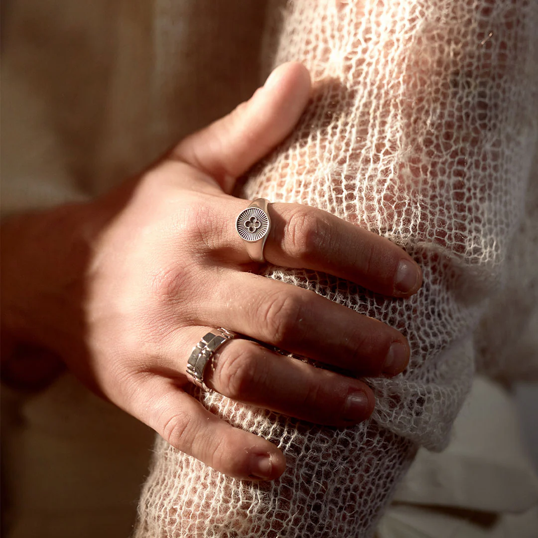 Silver Clover Ring - Image 6