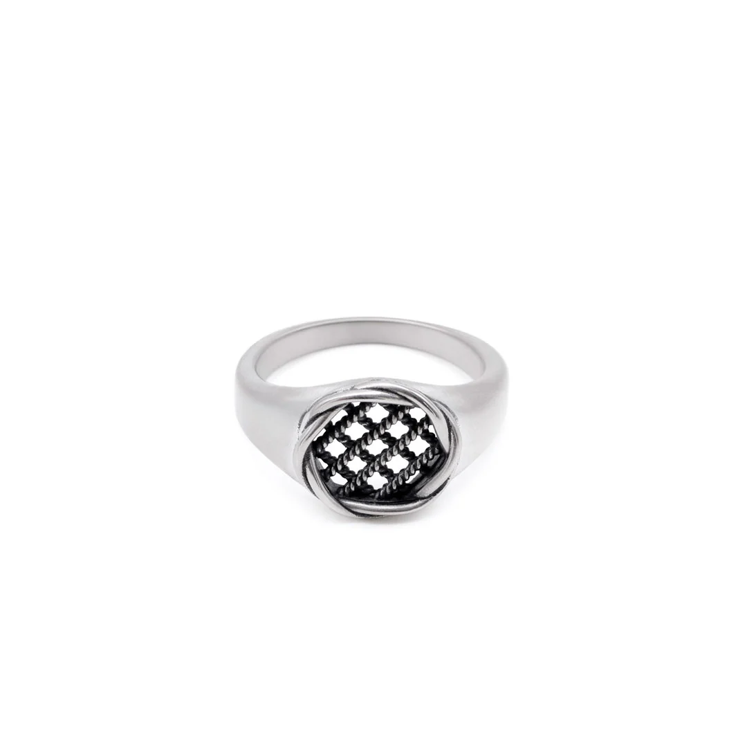 Silver Interlock Ring - Image 3
