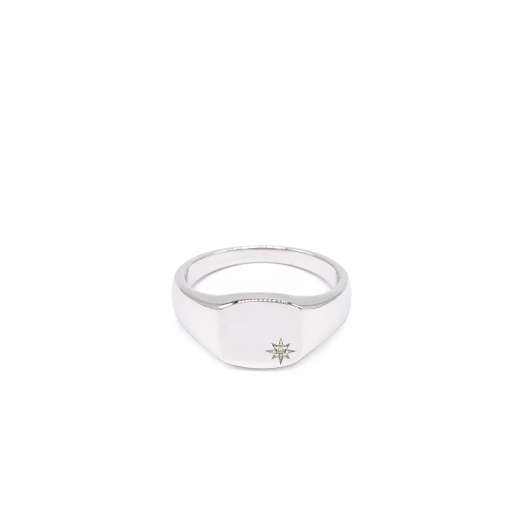 Silver Peridot Birthstone Ring - Image 3
