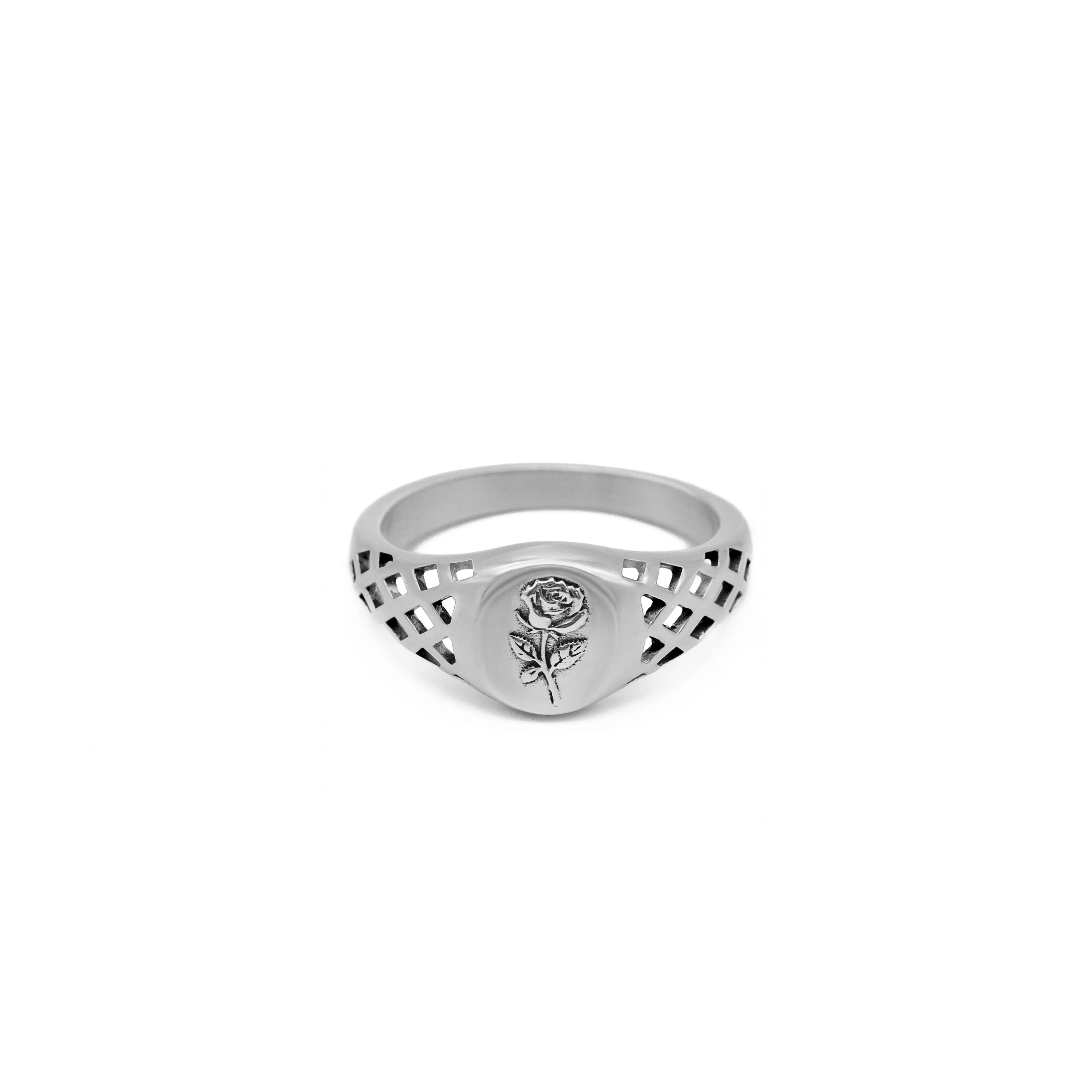 Silver Rose Sovereign Ring - Image 3