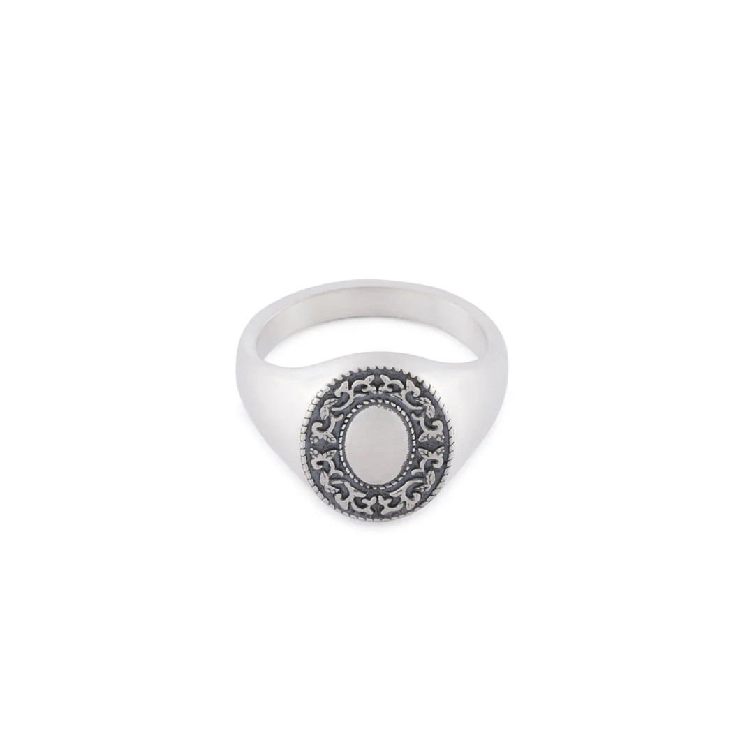 Silver Saloon Ring - Image 3